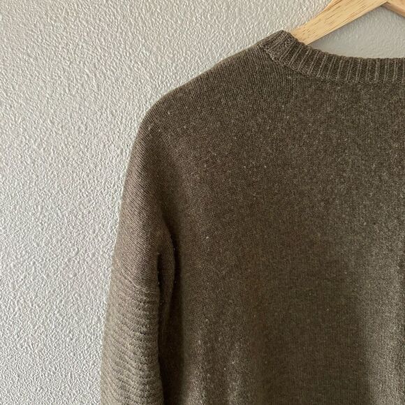 J Crew 100% Wool Olive Green Crewneck Sweater Size S - Picture 7 of 7